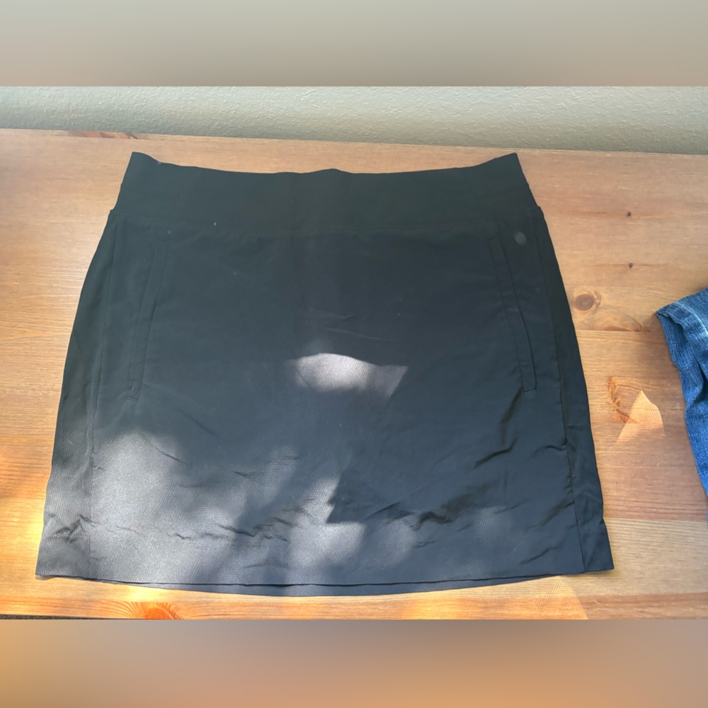 Athleta Brooklyn 16” Midrise Skort